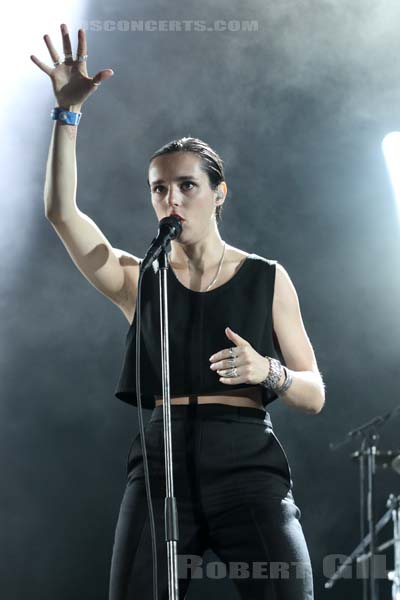 SAVAGES - 2016-08-14 - SAINT MALO - Fort de St Pere - Camille Berthomier